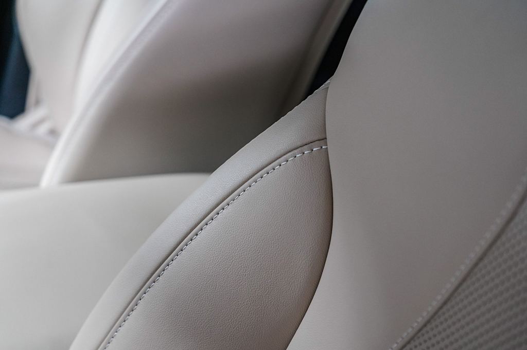 Thumbnail: 2025 Acura TLX - 10