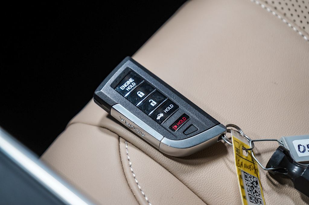 Thumbnail: 2025 Acura TLX - 18