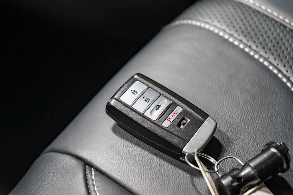 Thumbnail: 2023 Acura TLX - 32