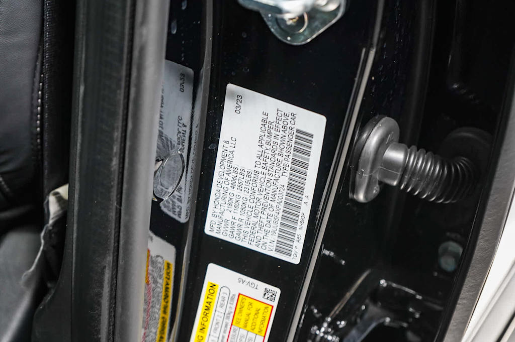 Thumbnail: 2023 Acura TLX - 17