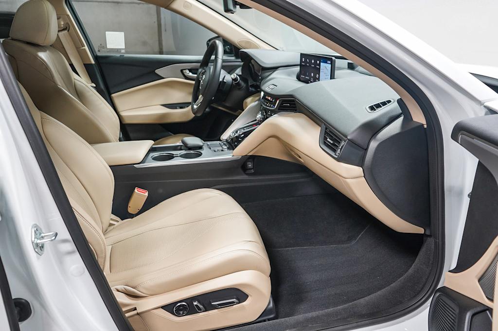 Thumbnail: 2025 Acura TLX - 9