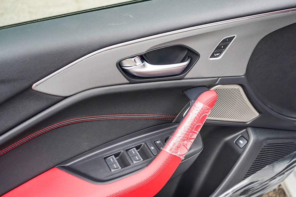 Thumbnail: 2025 Acura TLX - 27