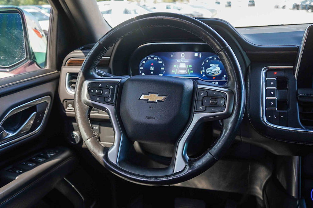 Thumbnail: 2023 Chevrolet Suburban - 8