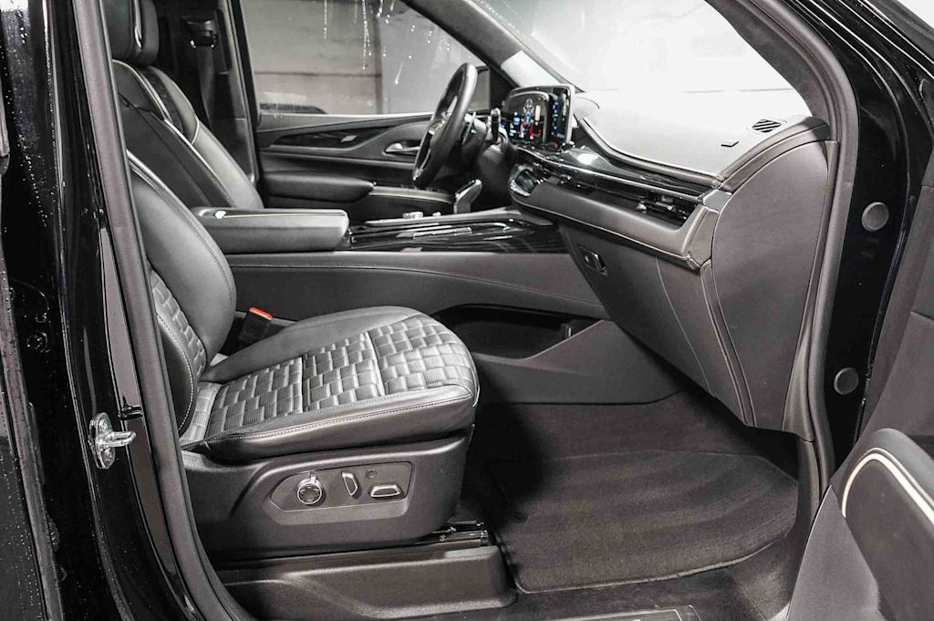 Thumbnail: 2024 Cadillac Escalade - 9