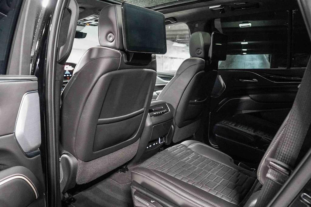 Thumbnail: 2024 Cadillac Escalade - 11