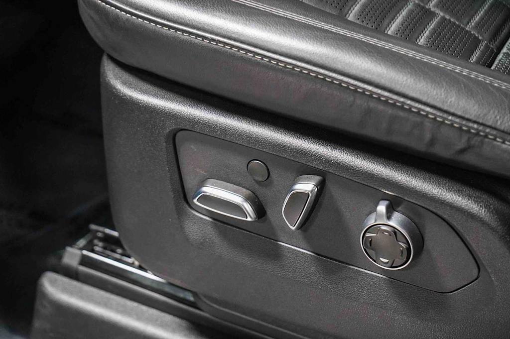 Thumbnail: 2024 Cadillac Escalade - 27