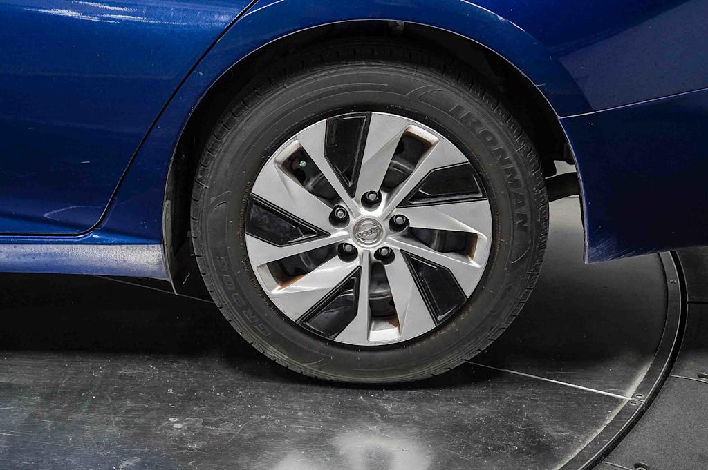 Thumbnail: 2019 Nissan Altima - 21