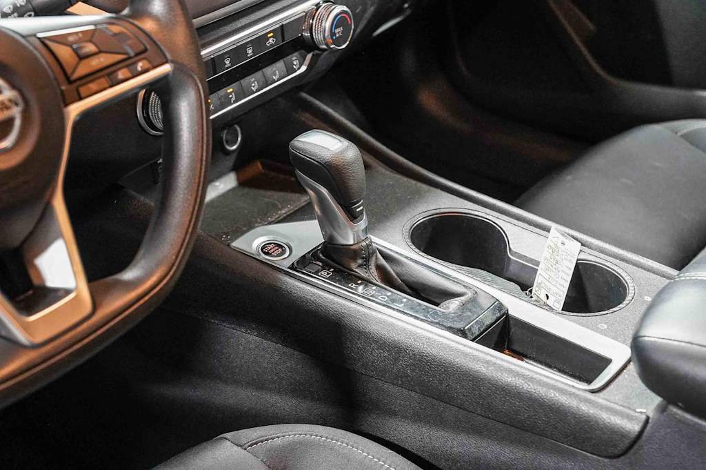 Thumbnail: 2019 Nissan Altima - 15