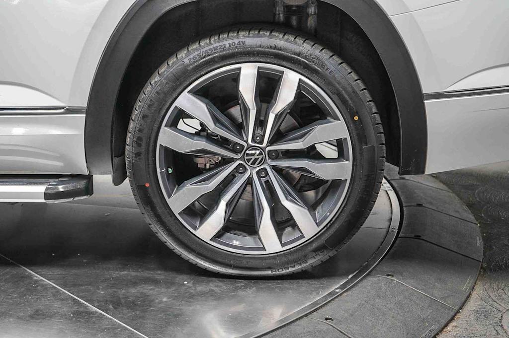 Thumbnail: 2021 Volkswagen Atlas - 22