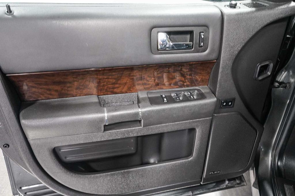 Thumbnail: 2019 Ford Flex - 26