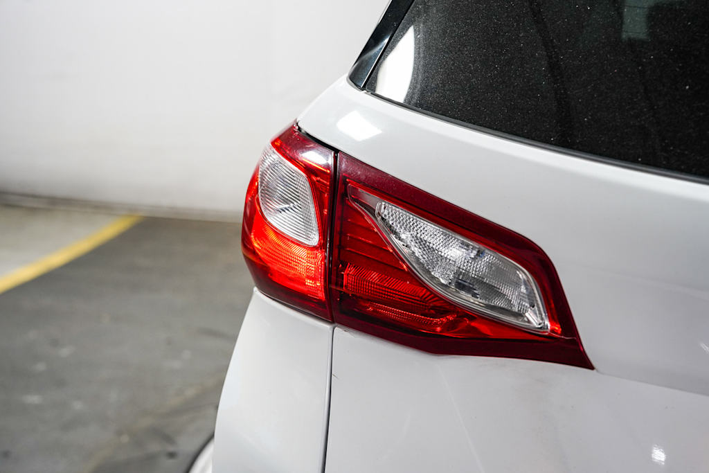 Thumbnail: 2019 Chevrolet Equinox - 23
