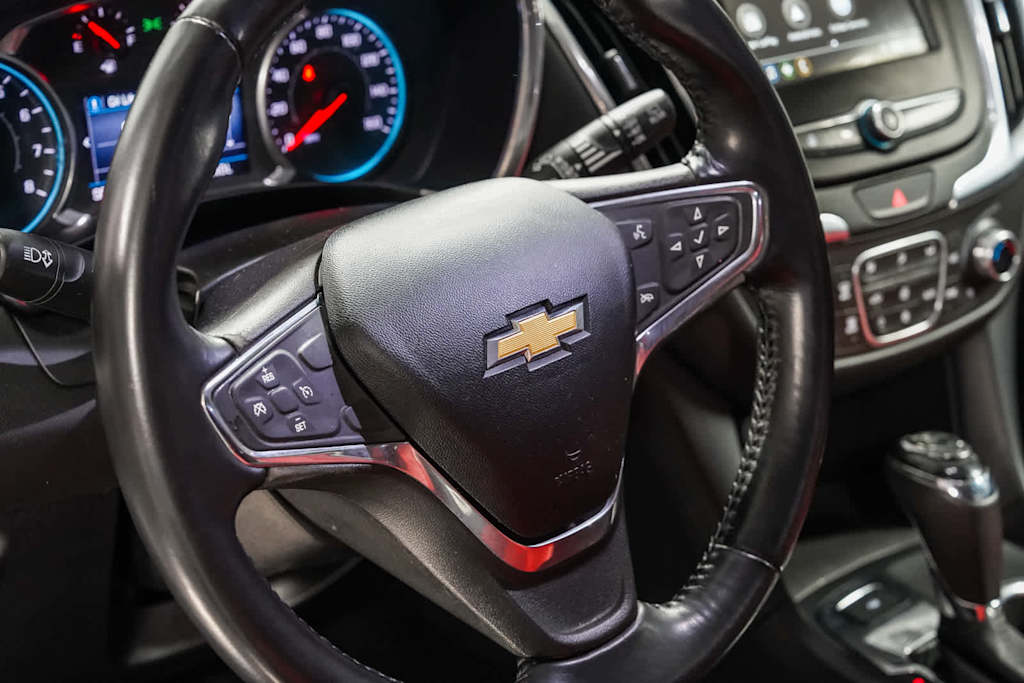 Thumbnail: 2019 Chevrolet Equinox - 12