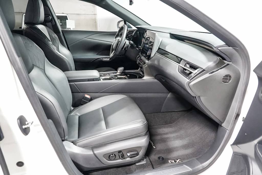 Thumbnail: 2024 Lexus RX - 9