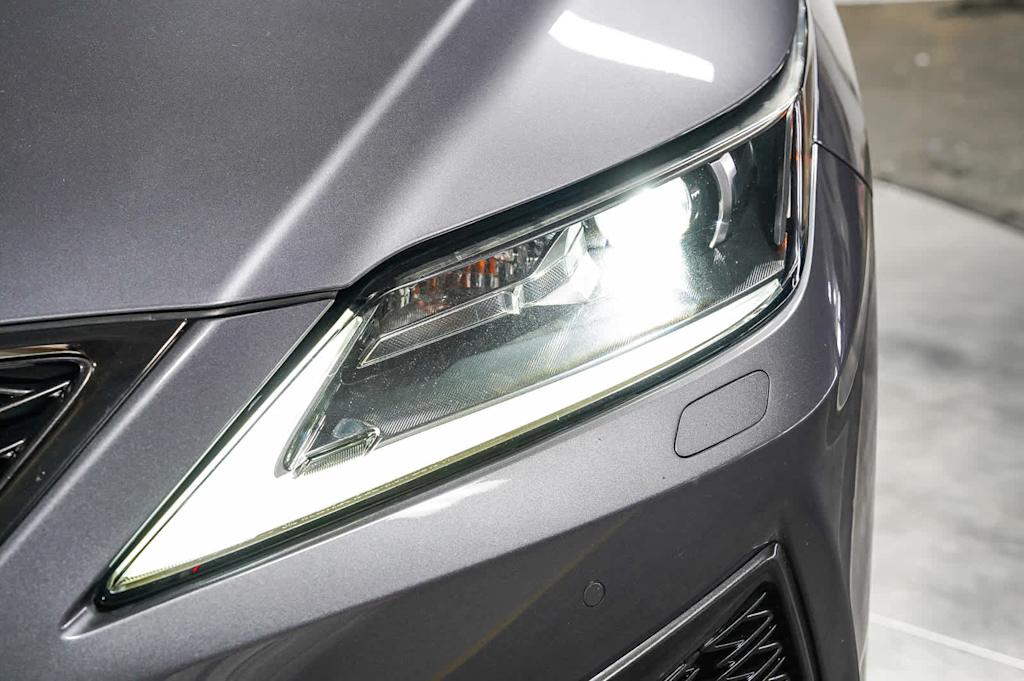 Thumbnail: 2020 Lexus RX - 22