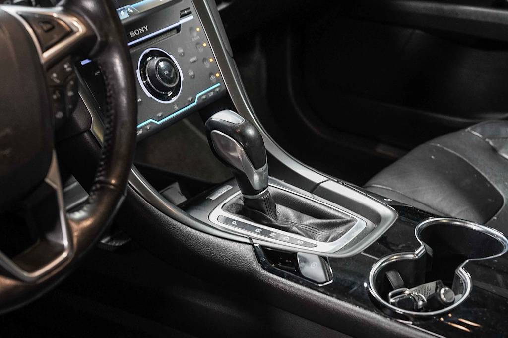 Thumbnail: 2014 Ford Fusion - 15