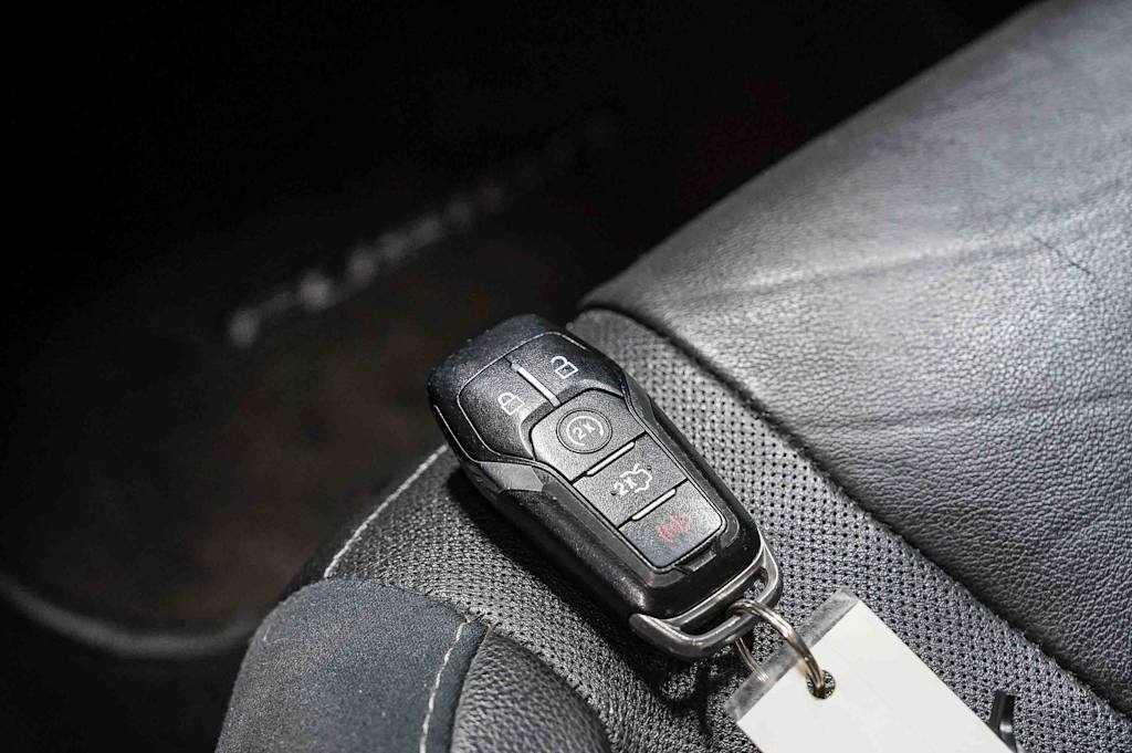 Thumbnail: 2014 Ford Fusion - 18