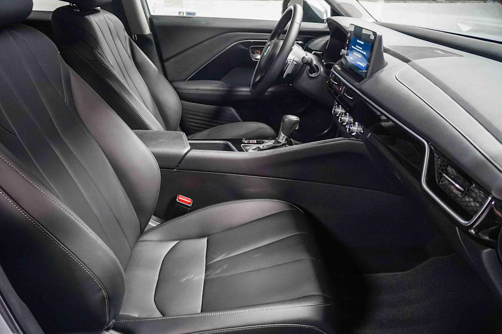 Thumbnail: 2025 Acura ADX - 9
