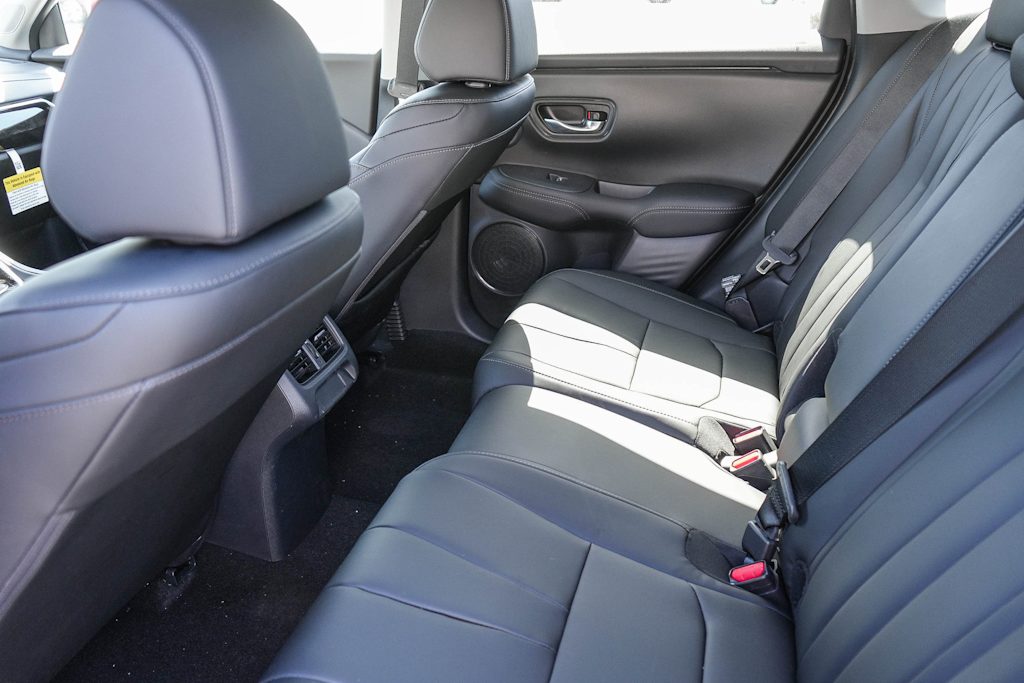 2025 Acura ADX  12