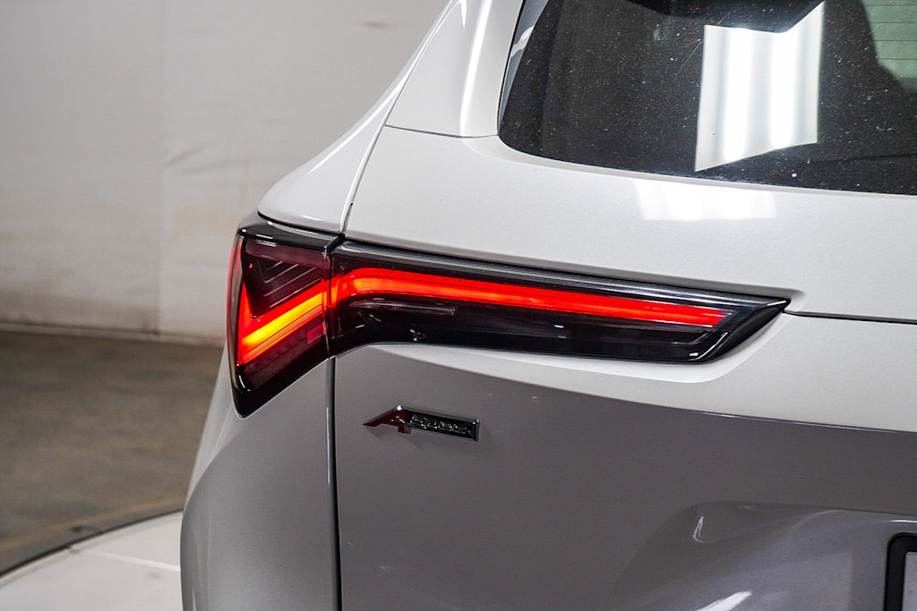 Thumbnail: 2025 Acura ADX - 19