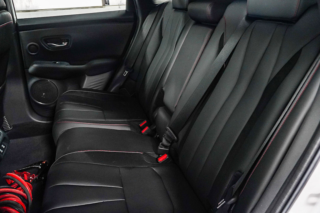 Thumbnail: 2025 Acura ADX - 12