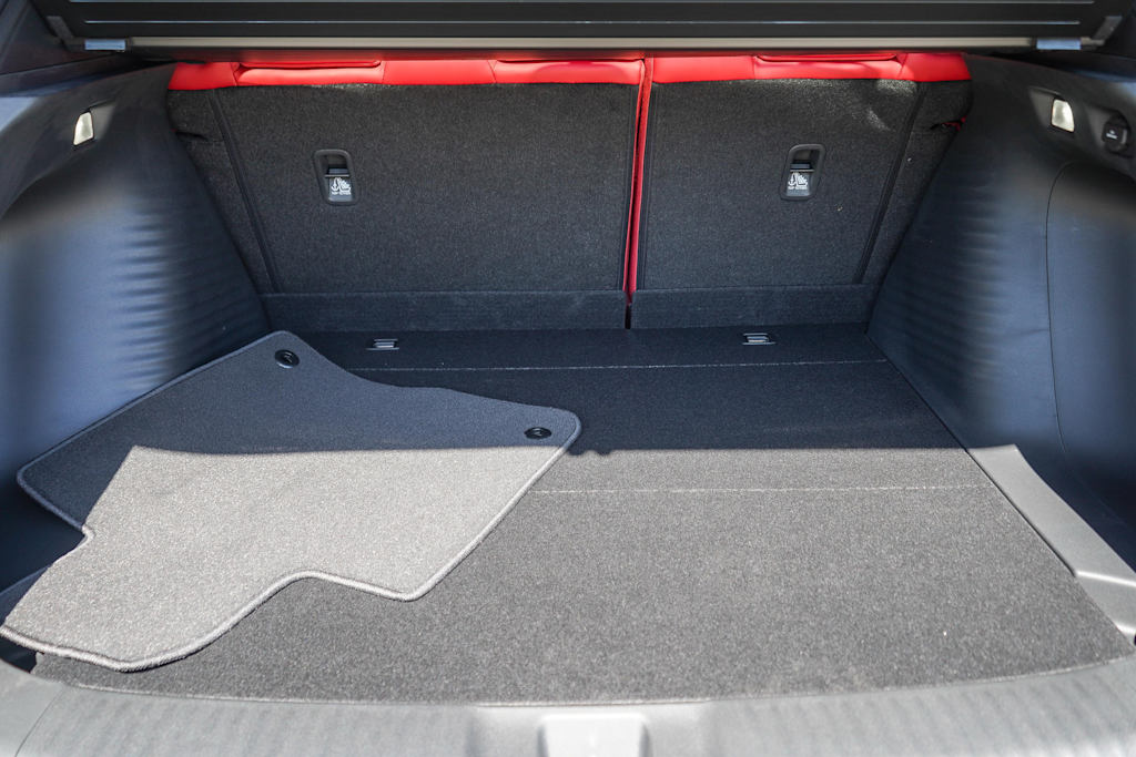 Thumbnail: 2025 Acura ADX - 16