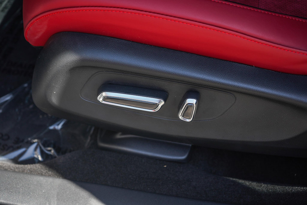 Thumbnail: 2025 Acura ADX - 27