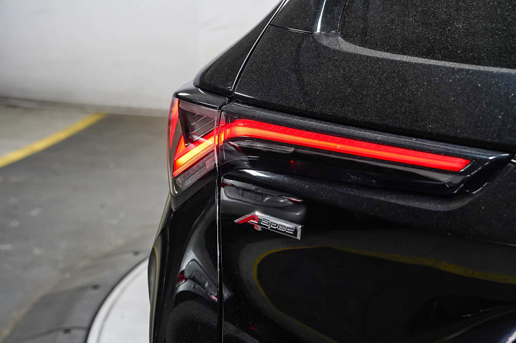 Thumbnail: 2025 Acura ADX - 24