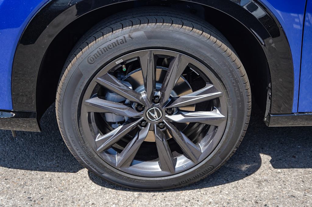 Thumbnail: 2025 Acura ADX - 7