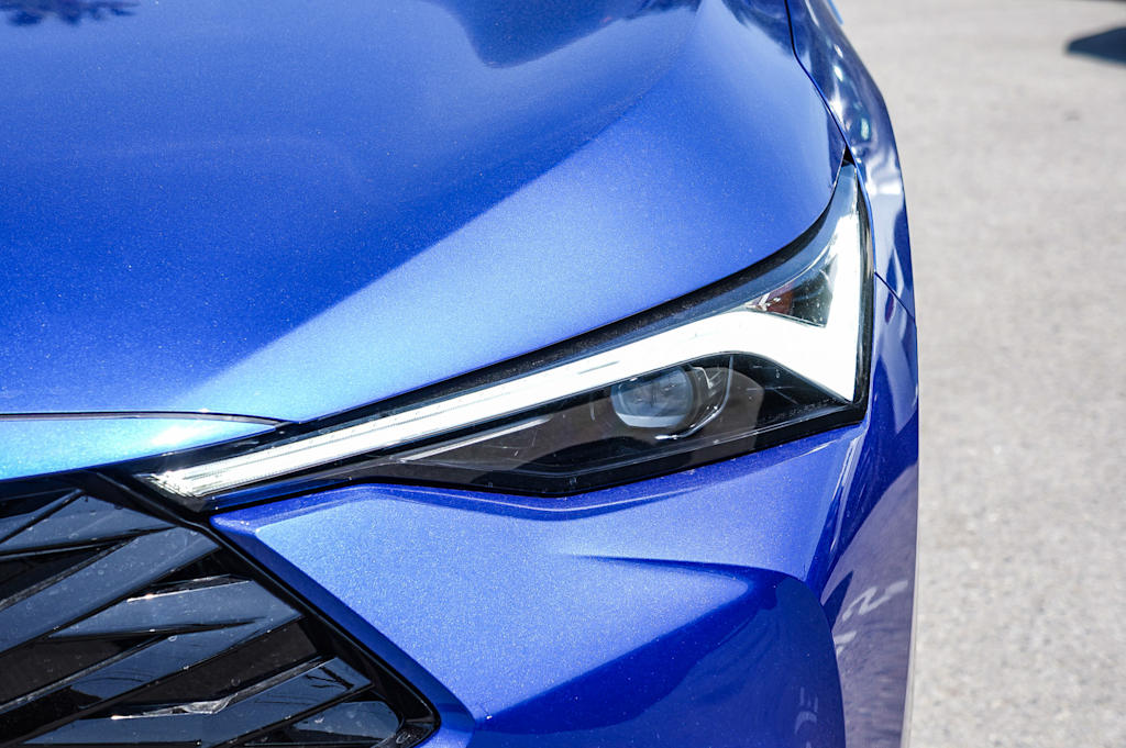 Thumbnail: 2025 Acura ADX - 18