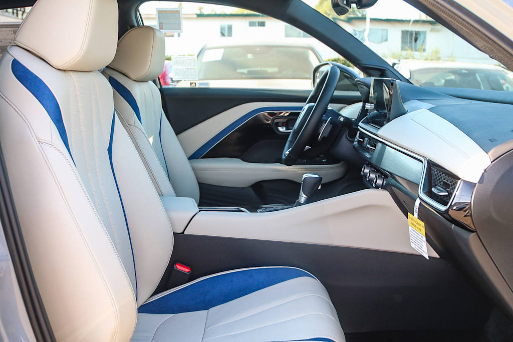 Thumbnail: 2025 Acura ADX - 10