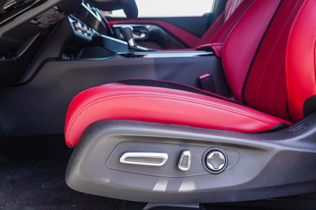 Thumbnail: 2025 Acura ADX - 27