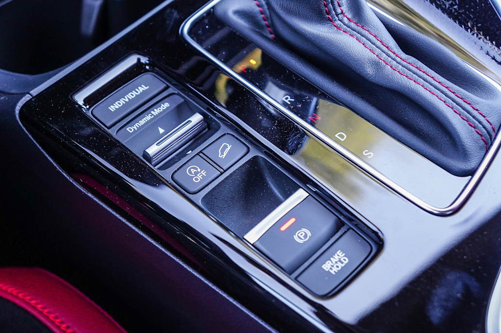 Thumbnail: 2025 Acura ADX - 15