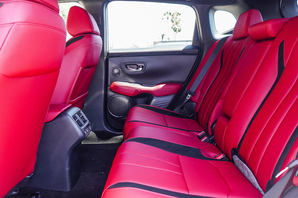 Thumbnail: 2025 Acura ADX - 12