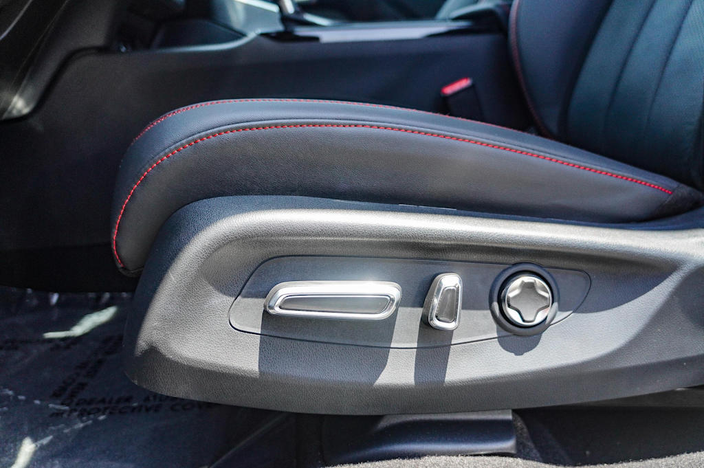 Thumbnail: 2025 Acura ADX - 27