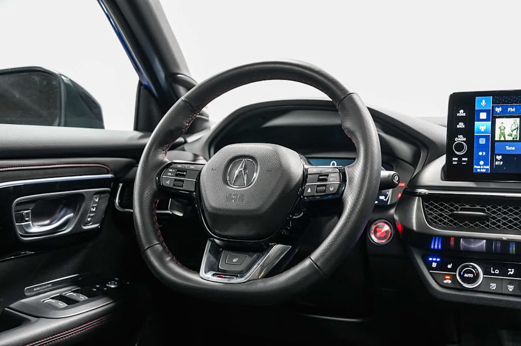 Thumbnail: 2025 Acura ADX - 13