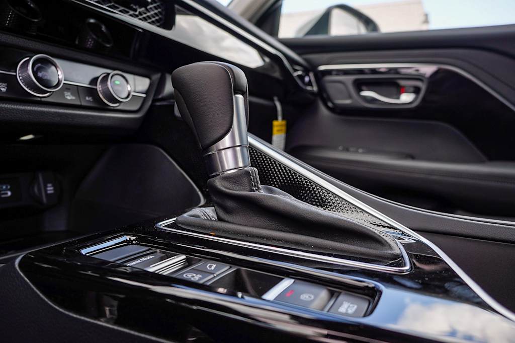 Thumbnail: 2025 Acura ADX - 30