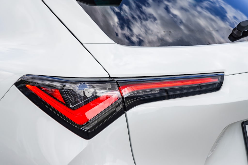 2025 Acura ADX  19