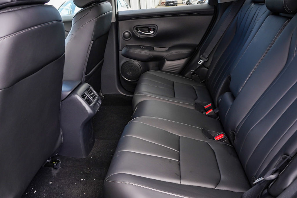 Thumbnail: 2025 Acura ADX - 11