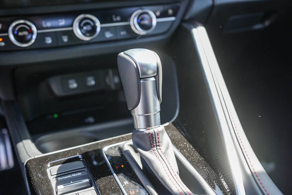 Thumbnail: 2025 Acura ADX - 15