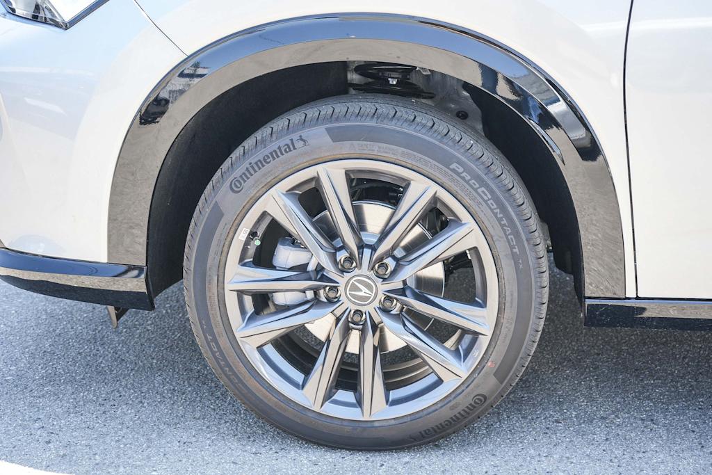 Thumbnail: 2025 Acura ADX - 7