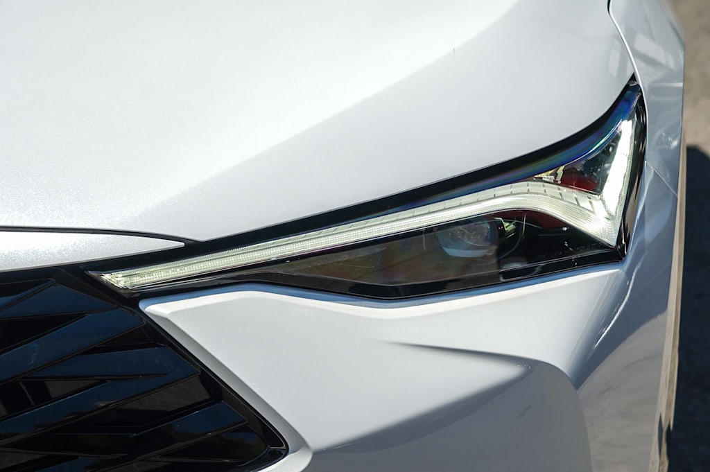 Thumbnail: 2025 Acura ADX - 19