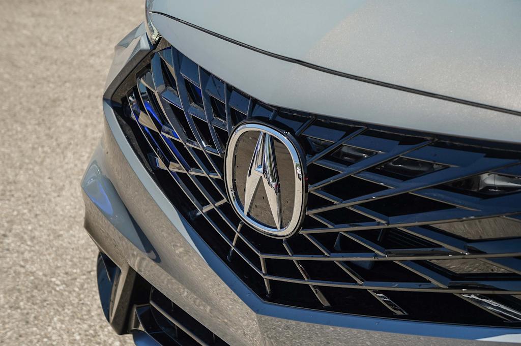 Thumbnail: 2025 Acura ADX - 6