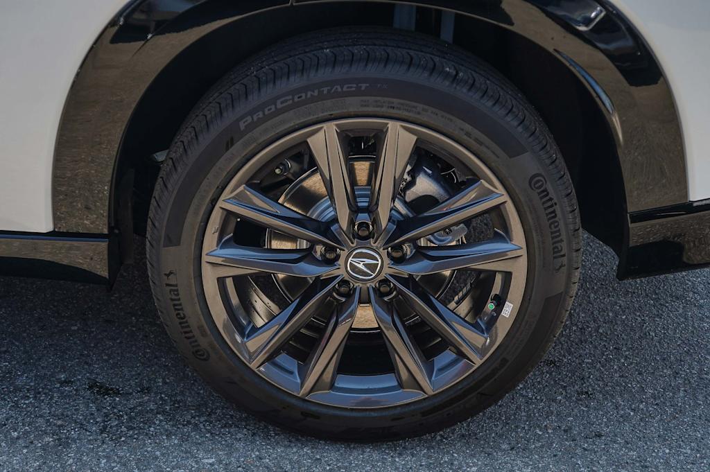 Thumbnail: 2025 Acura ADX - 21