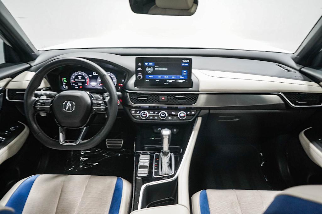 Thumbnail: 2025 Acura ADX - 2