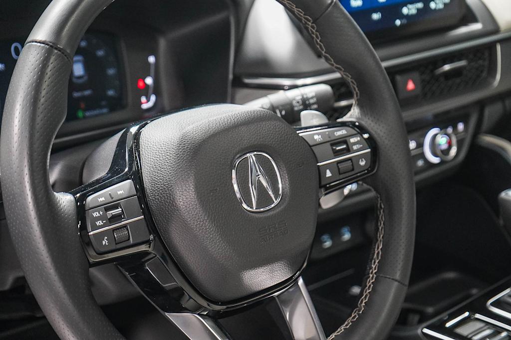 Thumbnail: 2025 Acura ADX - 26