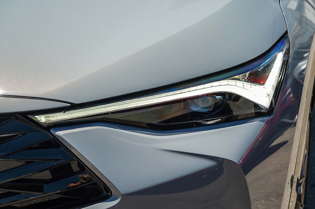 Thumbnail: 2025 Acura ADX - 19