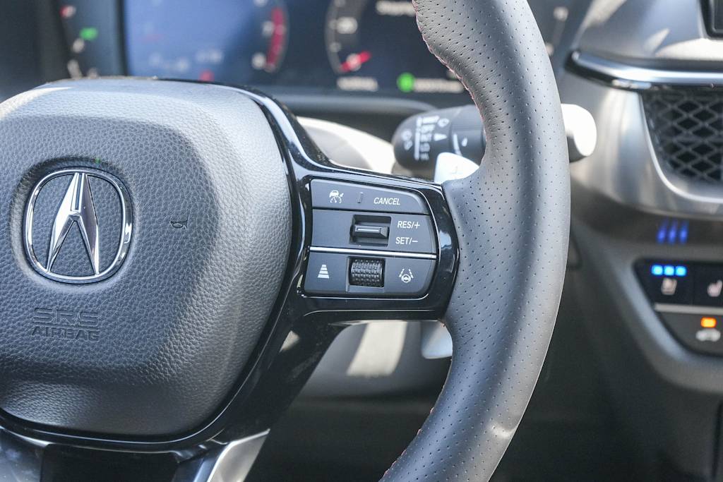 Thumbnail: 2025 Acura ADX - 25