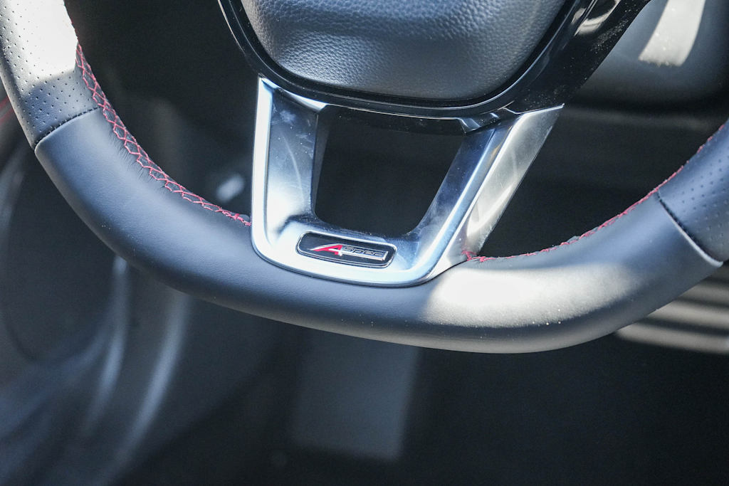 Thumbnail: 2025 Acura ADX - 6