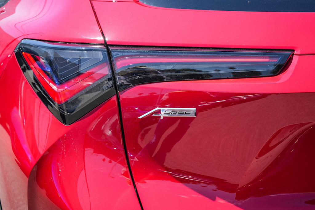 Thumbnail: 2025 Acura ADX - 25