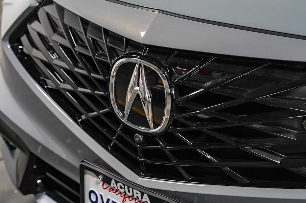 Thumbnail: 2025 Acura ADX - 5